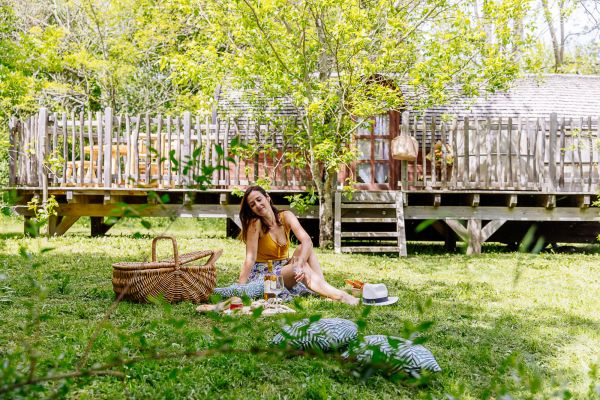 hébergement insolite confortable avec spa privatif, roulotte pour week-end bien-être hébergement insolite confortable avec spa privatif, roulotte pour week-end bien-être