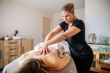 Massage relaxant ou dynamisant dans notre espace bien-être